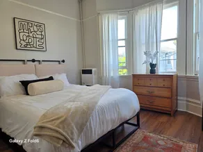 GORGEOUS 3 BEDROOM IN DOWNTOWN - Image 5