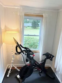 Quaint Cottage w/ Peloton & Sauna near Hiking - Image 2