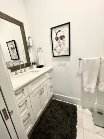 Ten minutes to Beach & Town: Contemporary Living in Historic Old Village - Image 5