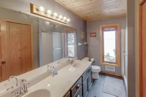 Spectacular Waterfront Gull Lake Cabin and Perfect Location Close to Everything - Image 2