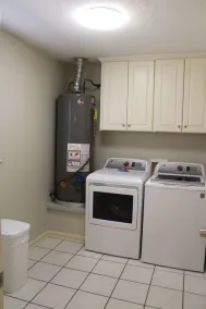 20 minutes to LRAFB.  Spacious home close to shopping & eating. . - Image 2