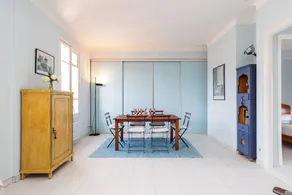Extraordinary View on Port and Castle Hill - 1 Bdr & Parking - Image 5