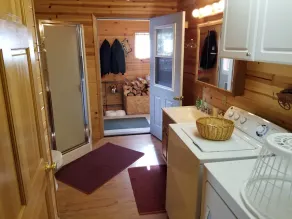 Executive cabin in the woods! - Image 2