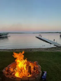 Cozy lakeside cabin retreat located on E. Rush lake. Great Fishing here! - Image 2