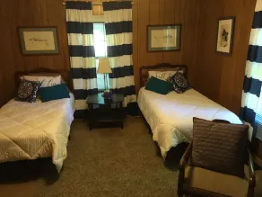 Quiet home on horse farm, halfway between Paducah & Wickliffe. Close to 60 & 286 - Image 4