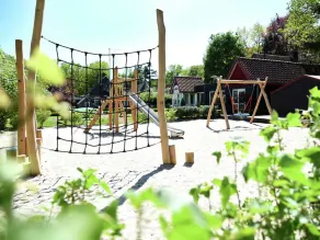 Cozy Holiday Home with Garden near Zwolle - Image 2