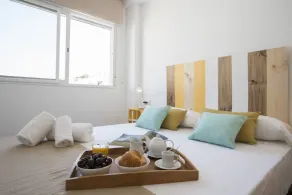 L'appartement à Puçol dispose de 2 chambre(s) et peut accueillir 6 personnes.Logement de 105 m².Il est situé dans une zone idéale pour les enfants et à côté de la mer.Il dispose d'un ascenseur, terrasse de 10 m², lave-linge, fer à repasser, sè - Image 5