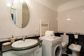 Atlantic Ocean Apartment - Image 2