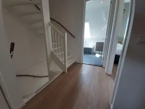 2 New Modern Homes Located Next To Each Other - Image 2