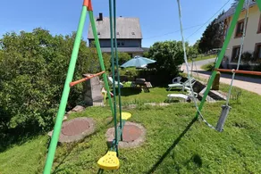 Petite maison \"Les Hirondelles\" avec vue sur les montagnes, jardin partagé et Wi-Fi - Image 2