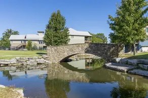 Lakeside Retreat, hot tub & Com Pool, Boat Slip Available - Image 5