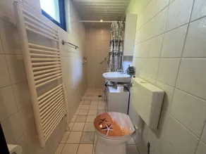 Fritliggende sommerhus med lukket have, WiFi, gangsti til Nordsøen - Image 3