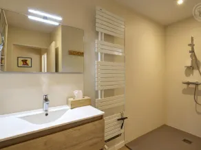 Gîte 200m² avec Spa et Sauna à Montbrison - Image 2