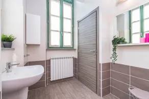 Housing Giulia -one Bedroom Apt by Wonderful Italy - Image 2