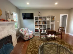 Quaint two bedroom residential home with wood stove - Image 5