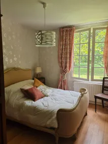 Quiet house in a park. ideal family. - Image 3