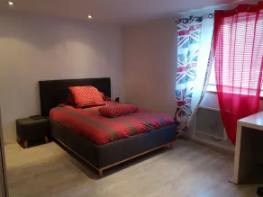 Lovely loft with private pool - Image 4