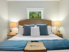 Heated Pool Bungalow Retreat, Charming, Cozy Stay Near Beaches, Dining & Shops! - Image 3