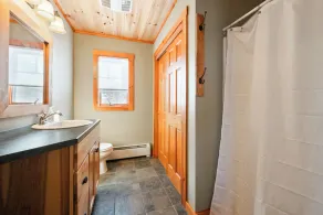 39 Adams Wulff - Large and spacious home with a hot tub! - Image 4