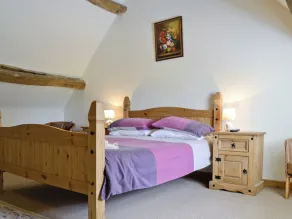 Alojamiento de 3 habitaciones en Sherston, Malmesbury - Image 3