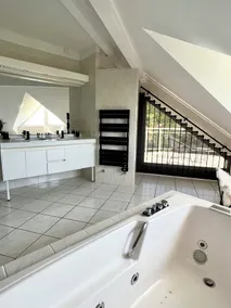 Magnifique villa 5 étoiles vue lac et montagnes climatisée - Image 3