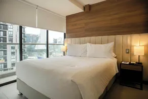 w Cozy 1BR in Exclusive San Isidro - Image 5
