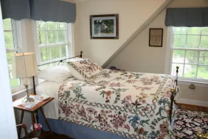 Caccia Box-Antique Cottage Filled in Lowelands Farm-Middleburg - Image 5