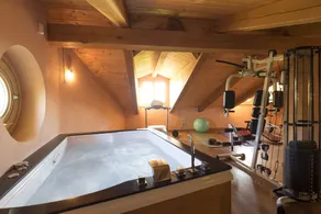 Panoramisk villa på bakkerne i Langhe beliggende mellem parken pool vinmarker - Image 2