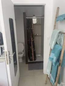 Comfortable studio 5 min from the beach + pool access - Image 2