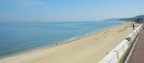 Appartement avec jardin et piscine, proche plage et centre ville ! - Image 4