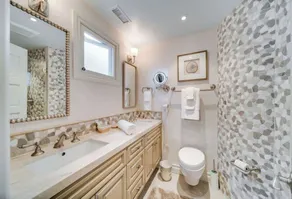 Bayfront duplex unit with views and Hot Tub - Image 5