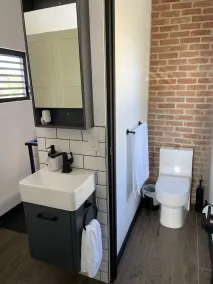 Ferrous Paradise - Tiny/Container Home en Adjuntas - Image 2