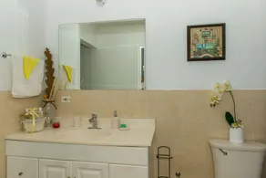 EXQUISITE 2 BEDROOM TOWNHOUSE IN SUNSHINE CITY - PORTMORE - Image 3