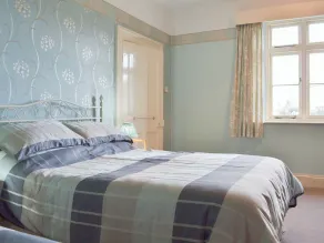 4 bedroom accommodation in Porlock - Image 2