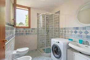 Casa vacanze 'Villetta Allegra' con vista sulle montagne, terrazza privata e giardino privato - Image 4