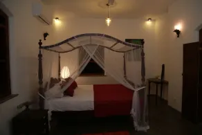 The Ginger House - Image 5