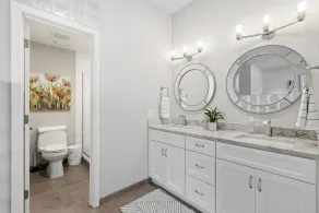 Faszinierende & geräumige 2 Hauptschlafzimmer/2,5 Badezimmer Wohnung am Meer - Image 4