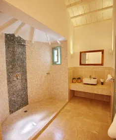 Villa Aquilo, Megali Ammos, Alonnisos sleeps 6 - Image 2