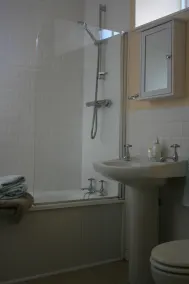 2 Percy Cottages, minutes walk from Alnwick Castle - Image 4