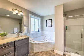 Modern, 4 bedroom / 3.5 bathroom, spacious, kid-friendly, water views - Image 4