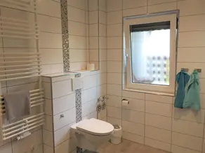 65qm große barrierefreie Ferienwohnung mit Fußbodenheizung und Garten für 2 Personen plus Kind - Image 5