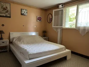 Small apartment with garden - Image 4
