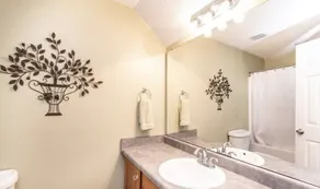 Hilltop Mountain Retreat - Image 2