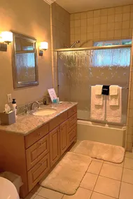 Tuscan Villa Guest House - Image 2