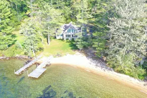 Winnipesaukee Lake Home for 12 with Large Sand Beach - Image 4