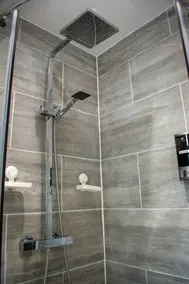 121 Studio - Apartment with Kitchen, Terrace, Stansted Airport Shuttle - Image 3