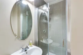 Modern 3BR Townhome | 3 Mi to Dulles & Reston TC - Image 5