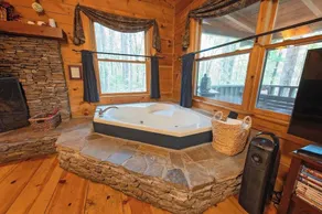 The Pines Ocoee riverside log cabin with jacuzzi tub - Image 4
