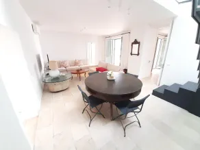 Luxury Premium Suite - Image 5