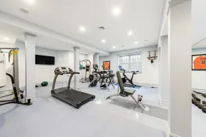 Everything in Hamptons special discount available for weekly and monthly renters - Image 2